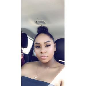 Meet your Posher, Damareese